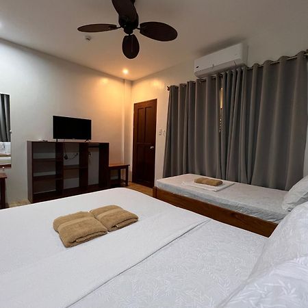 โรซานนา เพนชั่น Hotel เอลนิโด ภายนอก รูปภาพ