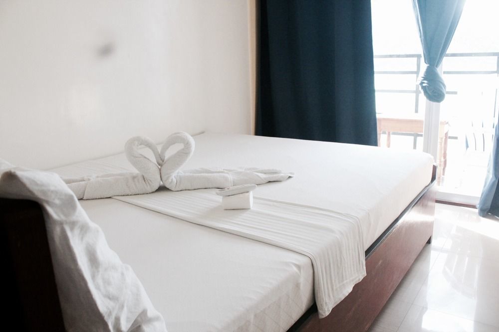 โรซานนา เพนชั่น Hotel เอลนิโด ภายนอก รูปภาพ