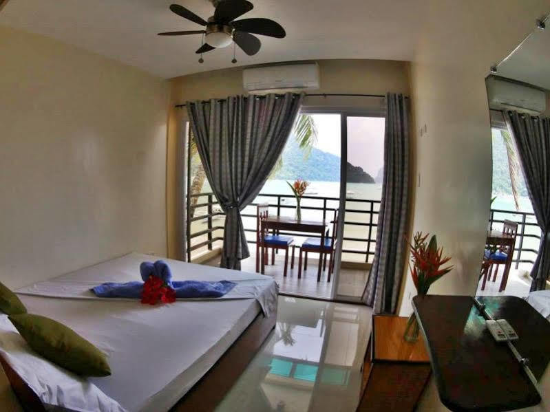 โรซานนา เพนชั่น Hotel เอลนิโด ภายนอก รูปภาพ