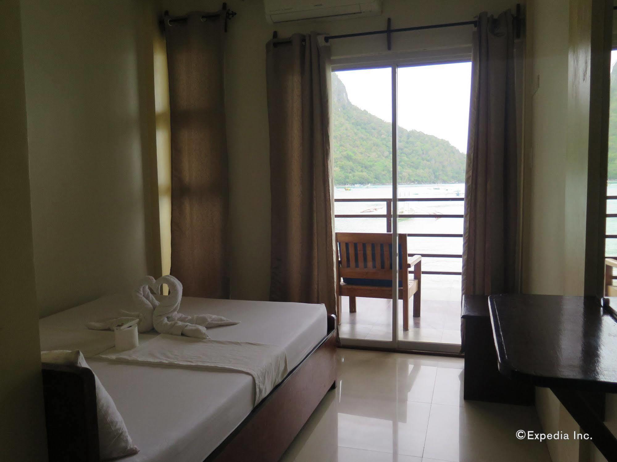 โรซานนา เพนชั่น Hotel เอลนิโด ภายนอก รูปภาพ